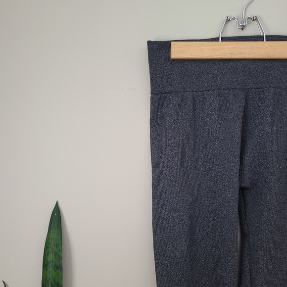 STREETWEAR SOCIETY | Grey Waffle Print Leggings - Picture 2 of 4